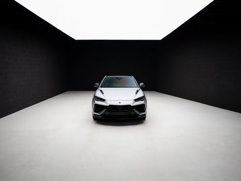 Used 2024 Lamborghini Urus Performante AWD/4WD image 92