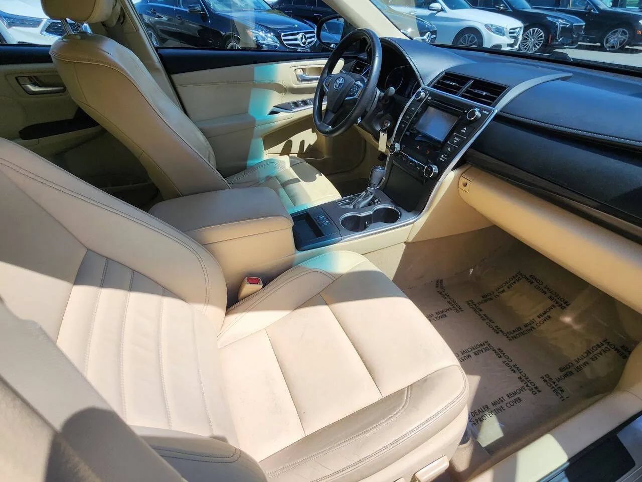 Used 2015 Toyota Camry XLE FWD image 14