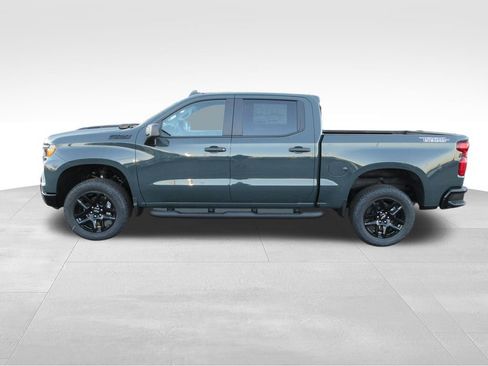 New 2026 Chevrolet Silverado 1500 Custom Trail Boss w/ LPO, Dark Essentials Package image 2