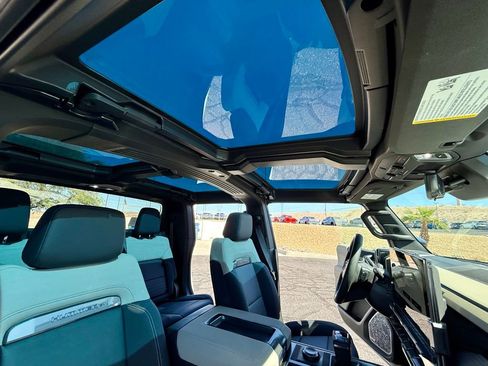 New 2026 GMC Hummer EV 4x4 Crew Cab image 38