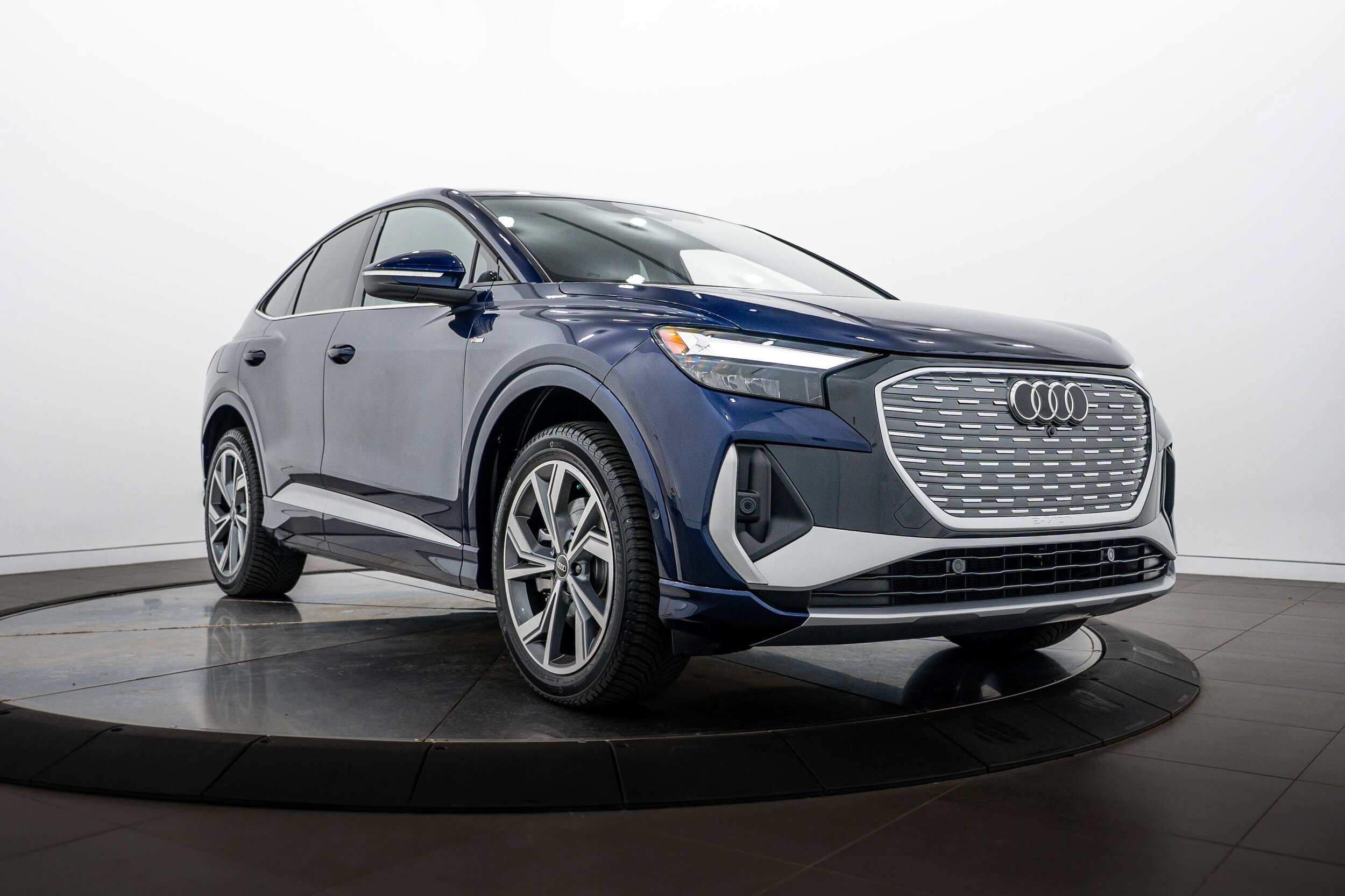 Certified 2023 Audi Q4 e-tron Premium Plus w/ Premium Plus AWD/4WD image 1