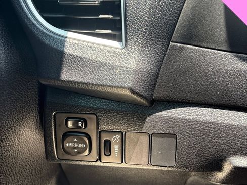 Used 2015 Toyota Corolla S FWD image 9