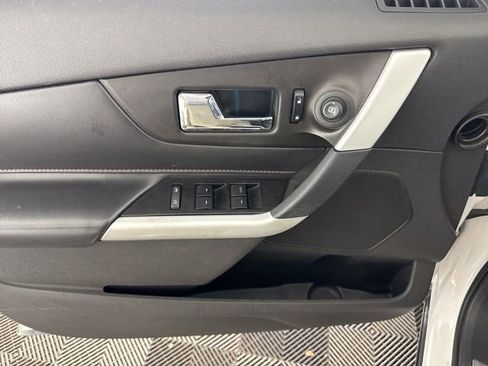 Used 2012 Ford Edge Limited FWD image 22