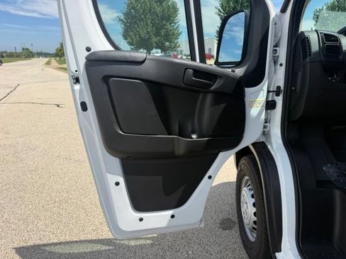 New 2026 RAM ProMaster 2500 w/ Convenience Group FWD image 34