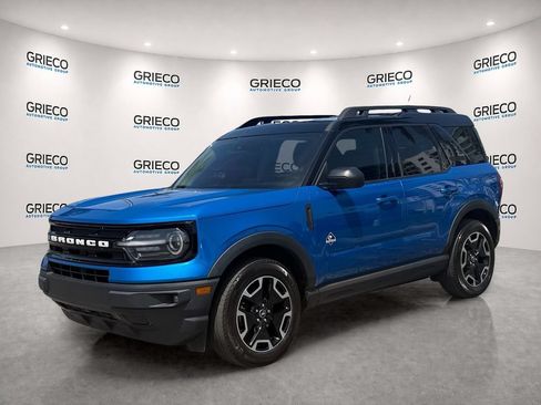 Used 2022 Ford Bronco Sport Outer Banks w/ Tech Package AWD/4WD image 3