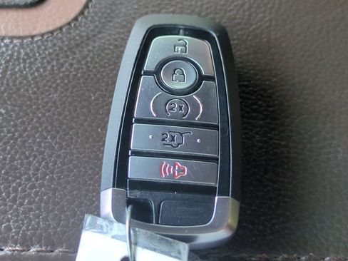 Used 2022 Ford Expedition King Ranch AWD/4WD image 33