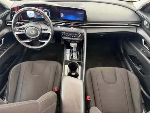 Used 2023 Hyundai Elantra SEL w/ Convenience Package image 15