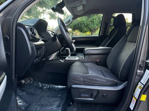 Used 2019 Toyota Tundra SR5 w/ TRD Off Road Package AWD/4WD image 20