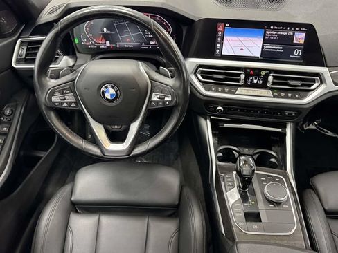 Used 2019 BMW 330i xDrive Sedan w/ Premium Package AWD/4WD image 32