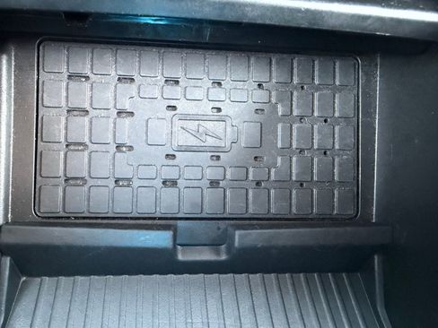 Used 2024 Ford Expedition XLT AWD/4WD image 25