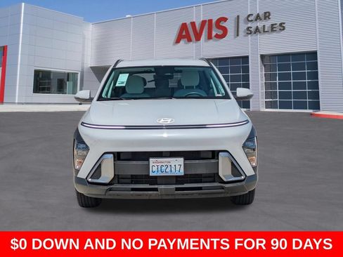 Used 2025 Hyundai Kona SEL FWD image 2