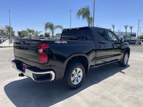 Used 2021 Chevrolet Silverado 1500 LT AWD/4WD image 8