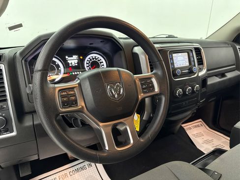 Used 2022 RAM 1500 Classic SLT image 38