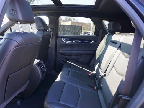 Used 2022 Cadillac XT5 Premium Luxury image 13