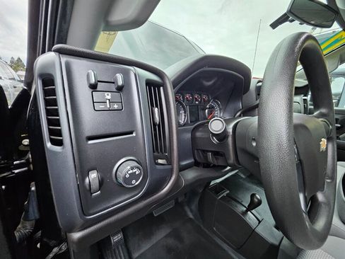 Used 2017 Chevrolet Silverado 3500 W/T image 18