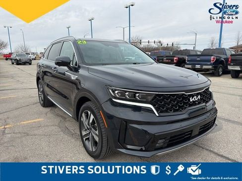 Used 2023 Kia Sorento SX Prestige image 3