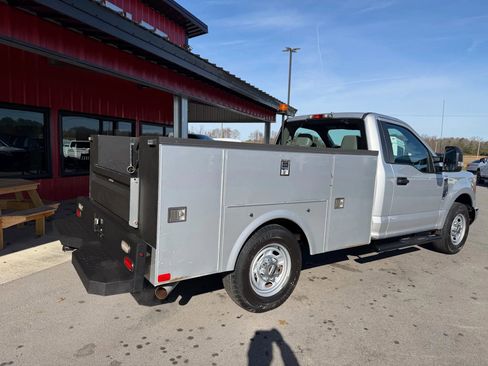 Used 2017 Ford F250 XL w/ Power Equipment Group image 3