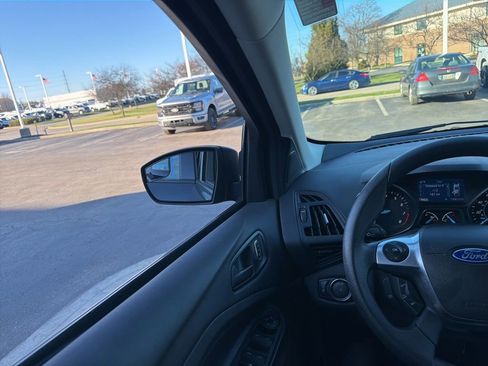 Used 2015 Ford Escape S image 6