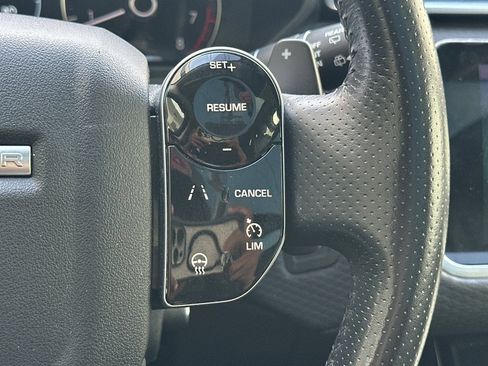 Used 2020 Land Rover Range Rover Velar S AWD/4WD image 29