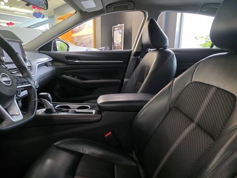Used 2023 Nissan Altima 2.5 SR image 4