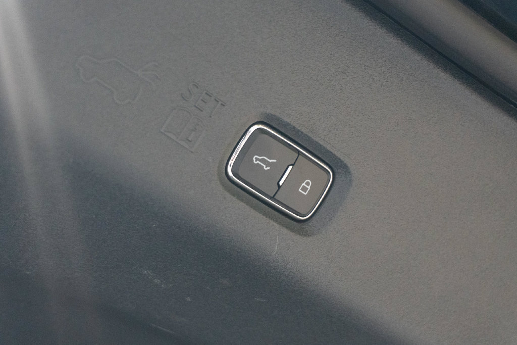 Used 2025 Ford Expedition Max Active RWD image 18