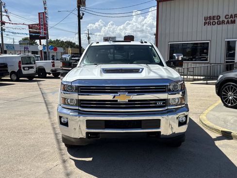 Used 2019 Chevrolet Silverado 3500 LTZ w/ Duramax Plus Package AWD/4WD image 2