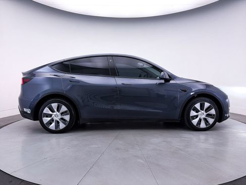 Used 2023 Tesla Model Y Long Range AWD/4WD image 38