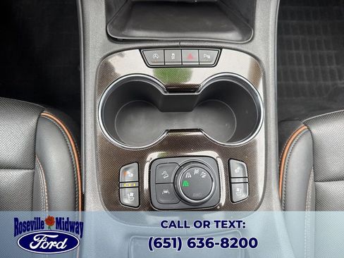 Used 2023 GMC Acadia AT4 w/ Technology Package image 16