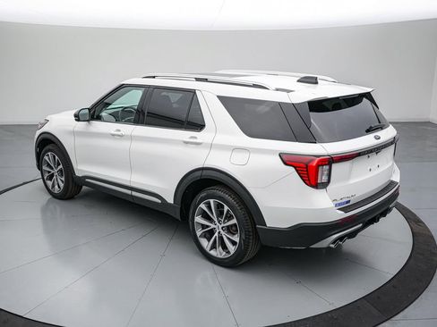 Certified 2025 Ford Explorer Platinum w/ Ultimate Package AWD/4WD image 6
