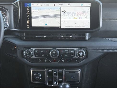 Used 2024 Jeep Wrangler Sahara w/ Technology Group image 16