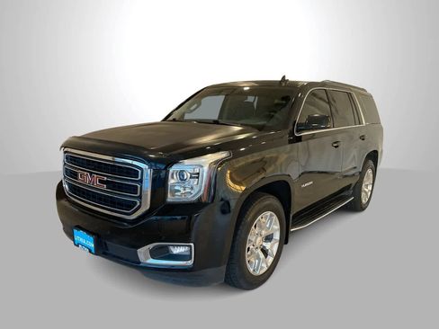 Used 2017 GMC Yukon SLE w/ SLE Value Package image 1