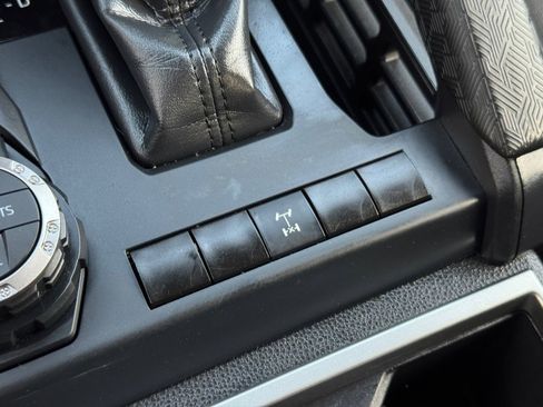 Used 2024 Toyota Tacoma TRD Off-Road image 64