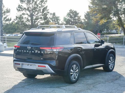 Used 2023 Nissan Pathfinder SL w/ Cargo Package FWD image 9