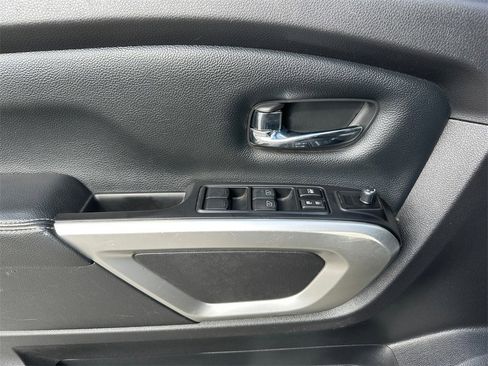Used 2018 Nissan Titan PRO-4X w/ Pro-4x Utility Package image 23