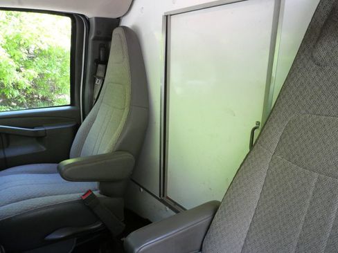 Used 2019 Chevrolet Express 3500 w/ Power Convenience Package RWD image 25
