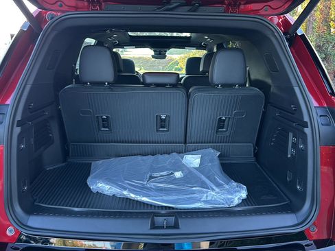 New 2026 Chevrolet Traverse RS w/ LPO, Floor Liner Package image 30