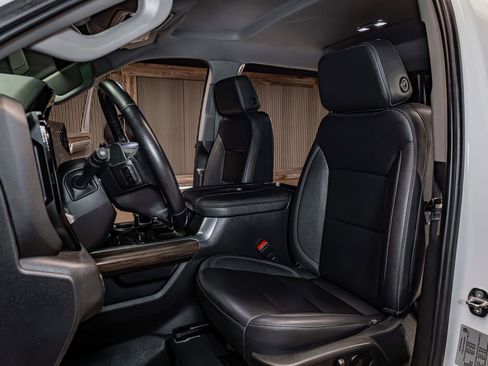 Used 2022 Chevrolet Silverado 1500 LT Trail Boss w/ LT Trail Boss Premium Package image 19