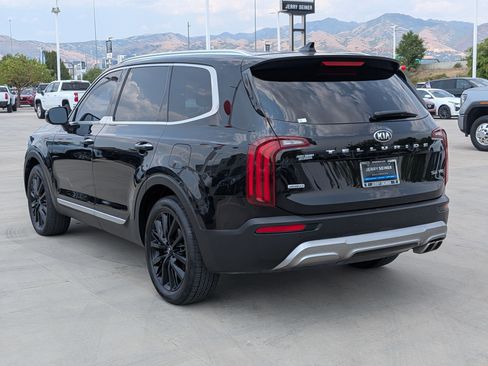 Used 2021 Kia Telluride SX w/ SX Prestige Package AWD/4WD image 3