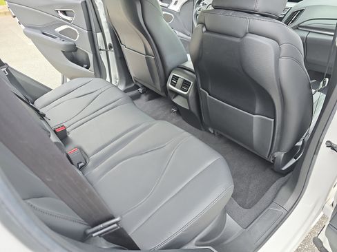 Used 2023 Acura RDX AWD image 11