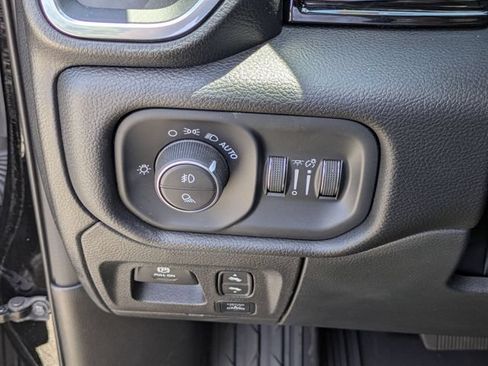Used 2025 RAM 1500 Laramie w/ Night Edition AWD/4WD image 16