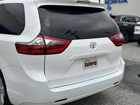 Used 2020 Toyota Sienna LE FWD image 10