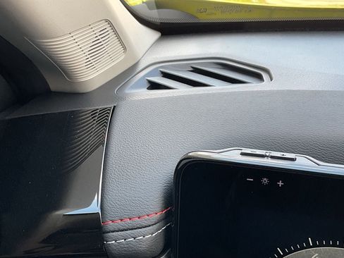 New 2026 Nissan Kicks SR FWD image 26