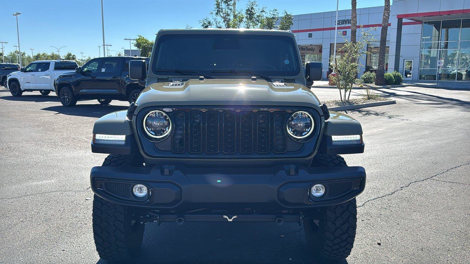 Used 2026 Jeep Gladiator Sport AWD/4WD image 2