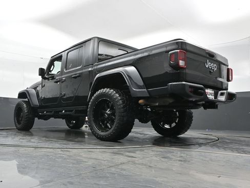Used 2021 Jeep Gladiator Sport image 48