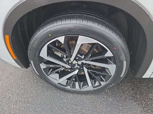 Used 2024 Mitsubishi Outlander SEL image 17