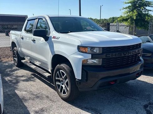 Used 2020 Chevrolet Silverado 1500 Custom Trail Boss AWD/4WD image 5