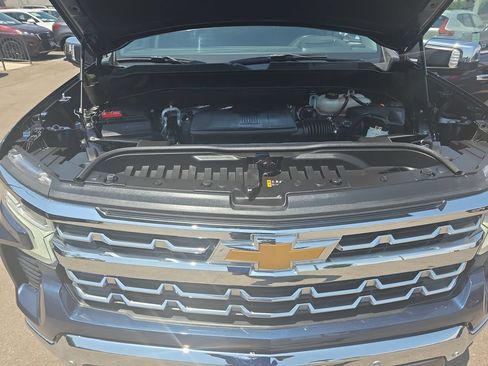 Used 2022 Chevrolet Silverado 1500 LTZ w/ LTZ Premium Package AWD/4WD image 21