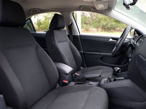 Used 2015 Volkswagen Jetta S w/ Welcome Package image 16