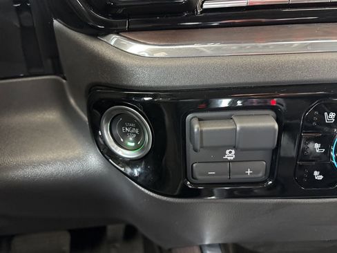 Used 2024 GMC Sierra 1500 SLT AWD/4WD image 23