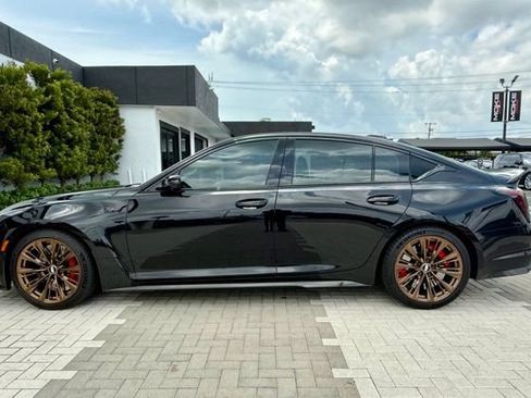 Used 2026 Cadillac CT5 V Blackwing w/ Carbon Fiber 2 Package RWD image 3